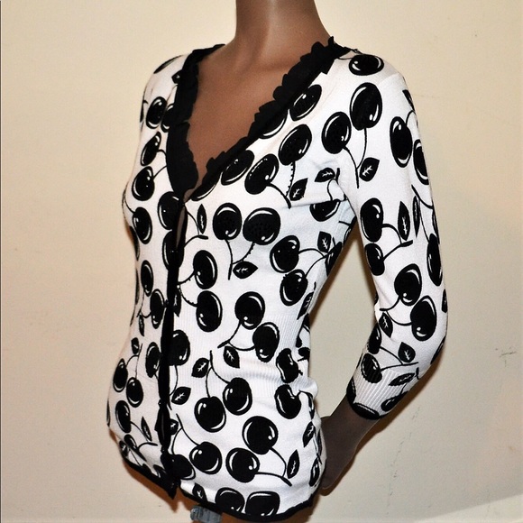 Leo Guy Cardigan Sz 1 V-Neck 3/4 Sleeve Beaded Top - Picture 2 of 5